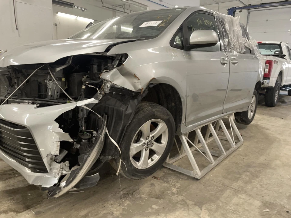 Used Speedometer Gauge fits: 2020 Toyota Sienna cluster MPH ID 83800-08892 Grade - Image 4 of 4