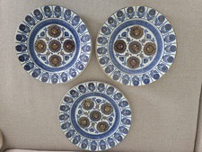 3 Teller Wedgwood "Ringelblume"  blau vergold. Variante  19. Jahrhundert