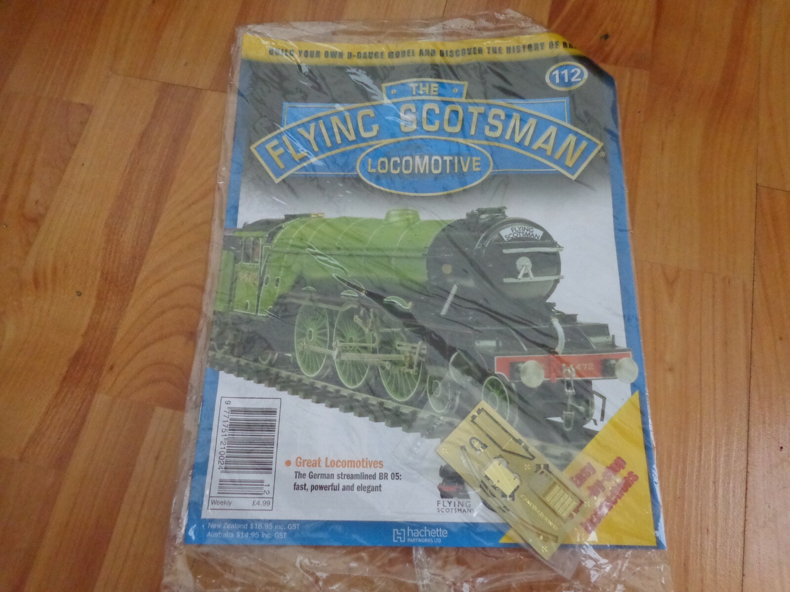 O GAUGE HACHETTE BUILD YOUR OWN THE FLYING SCOTSMAN MODEL TRAIN ISSUE 112 PART