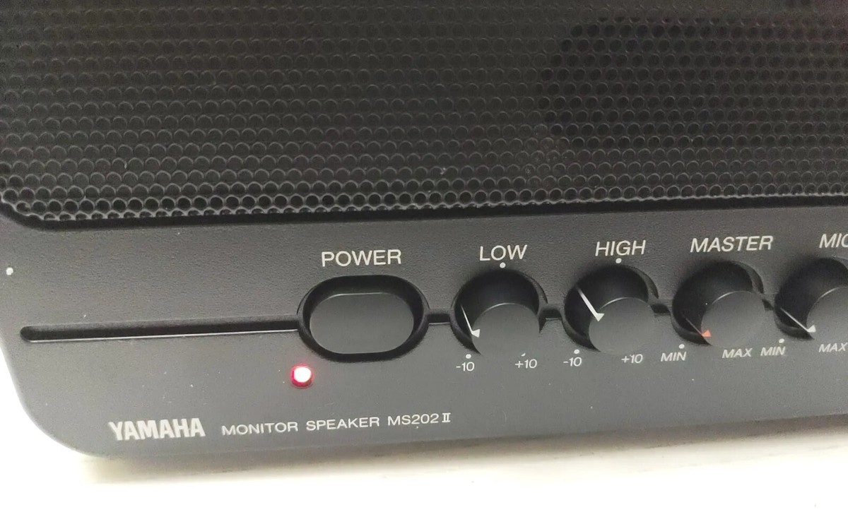 Yamaha MS202II Powered 45W Monitor Speaker With Locking Hard