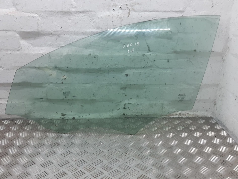 VIDRIO DE LA PUERTA DELANTERA IZQUIERDA VOLVO V60 MK1 2015 - Imagen 2 de 4