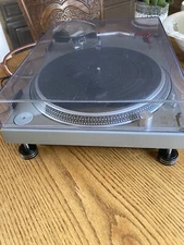 Technics SL-1200 MK1 First Model 1st Generation Direct Drive