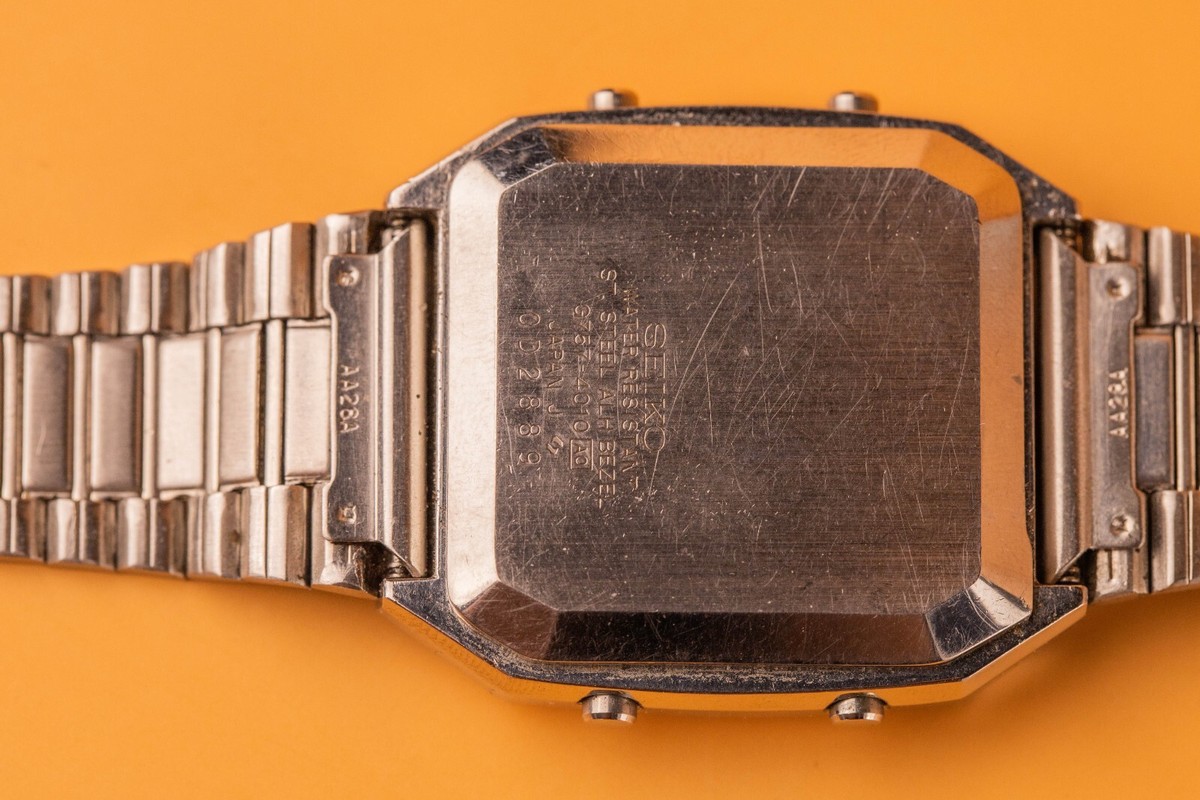 Seiko G757-4010 James Bond Octopussy Digital Two Tone Gold Mens