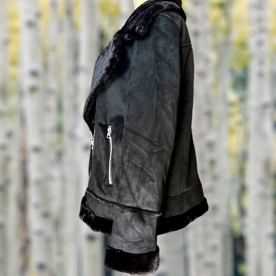 Chaqueta estilo aviador forrada de piel de gamuza sintética negra Jessica Simpson nueva con etiquetas/MD-PRECIO DE VENTA SUGERIDO POR EL FABRICANTE $200 Foto 4 de 4