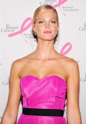 Erin Heatherton (Vols 1 to 3) 32,800 Pictures Collections on USB Flash Drive