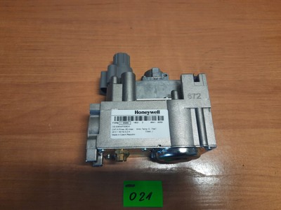 Honeywell v8600c1053 Ferroli Gas Block 