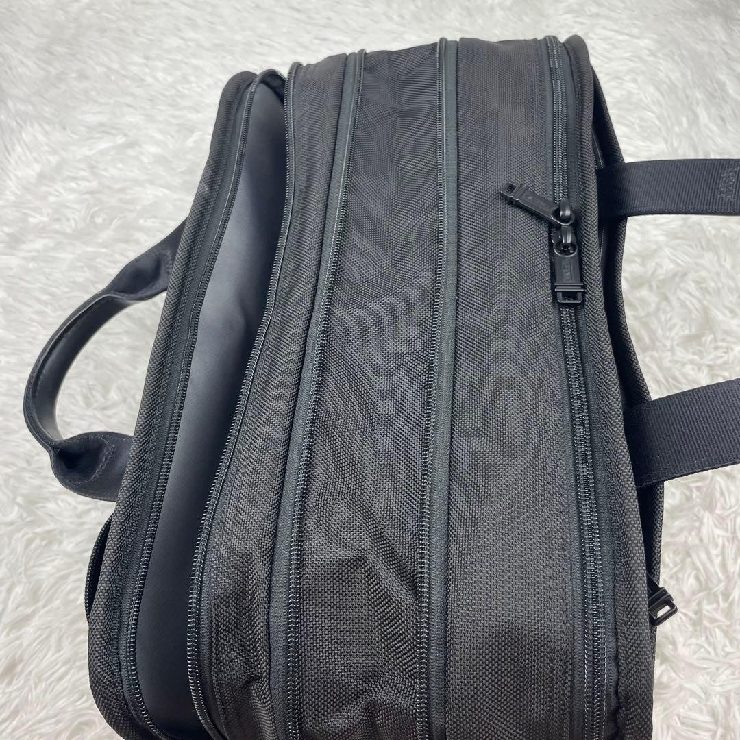 TUMI Alpha Expandable Computer Briefcase Black Ny… - image 14