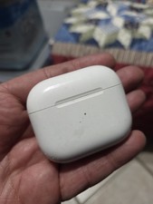 Apple Airpods Charger And 1 Earbud Replacement Case Missing Left Earbud