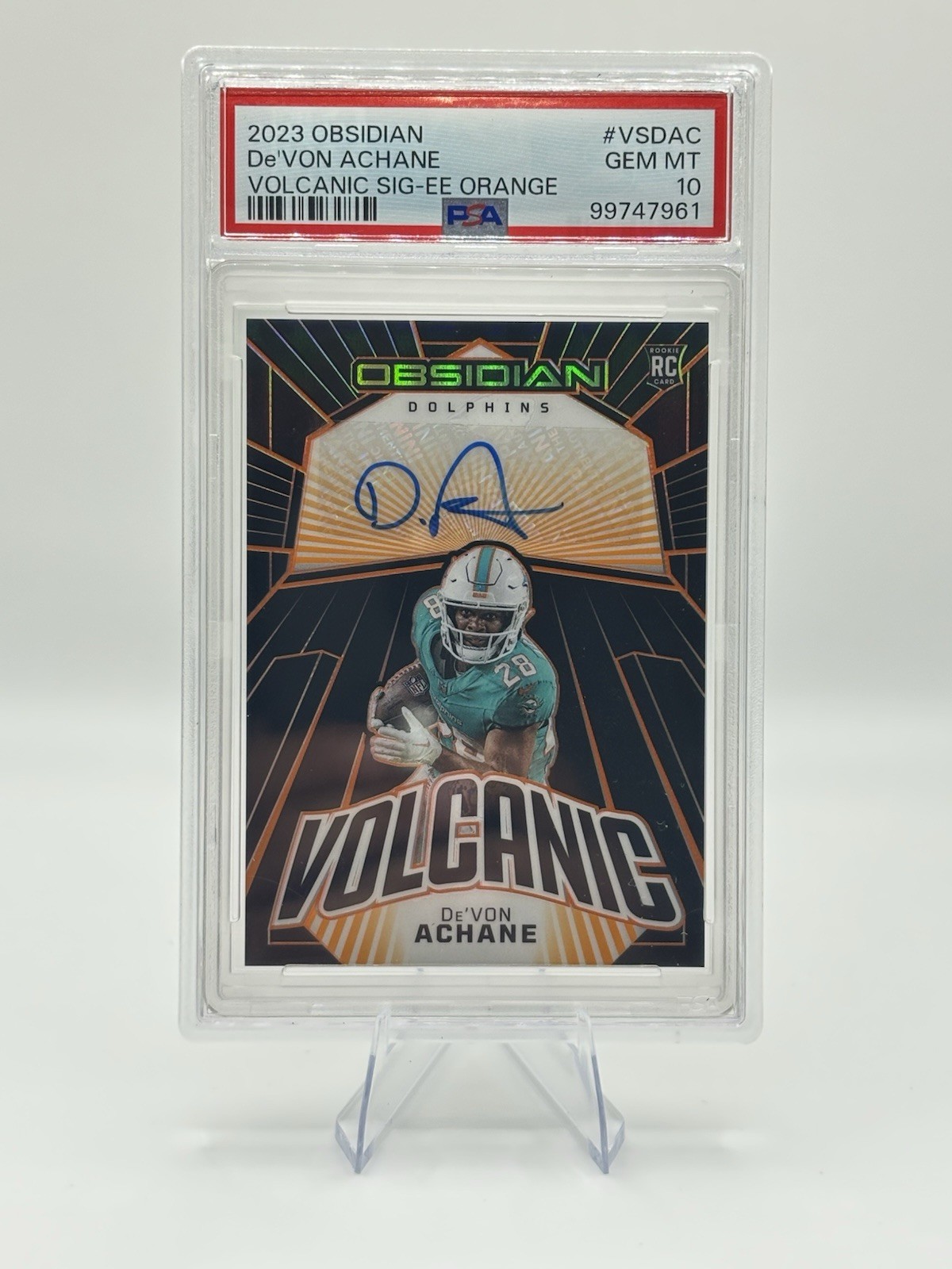 2023 Panini Obsidian - Volcanic Sig. De'Von Achane Electric Etch Orange /49
