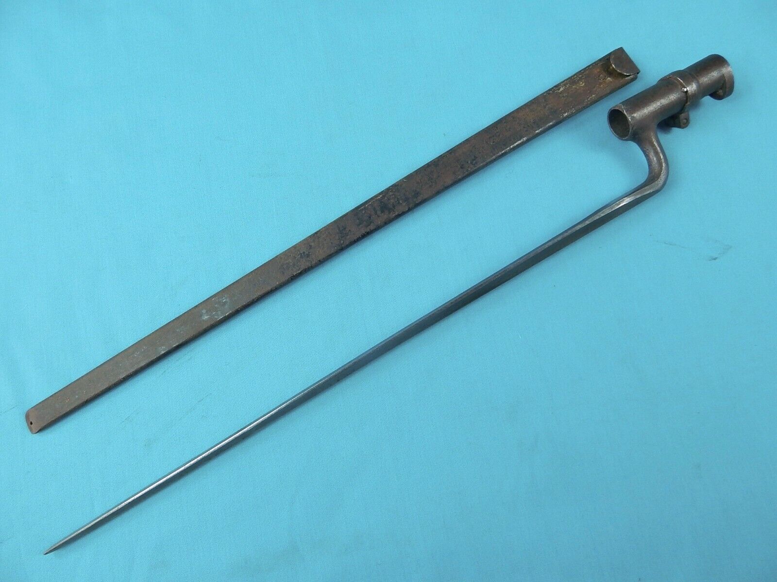 Antique Old US 19 Century Socket Bayonet w/ Scabbard *