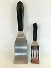 2 Black Handled Spatula 1 Slotted & 1 Heavy Duty Taiwan