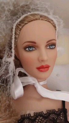 Tonner Doll SWEETHEART STYLE METRODOLLS NRFB Puppe