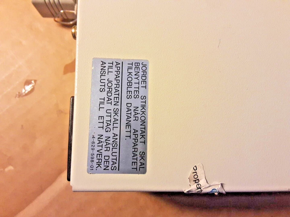 SONY SDTS7000 4-8GB  DDS-2 DAT SCSI External Tape Drive - Image 3 of 4