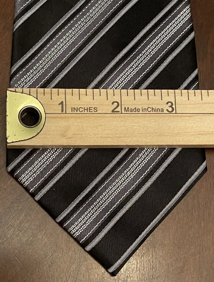 Corbata de cuello para hombre Van Heusen negra gris hecha a mano 95,2 % seda 4,8 % poliéster China” Foto 4 de 4