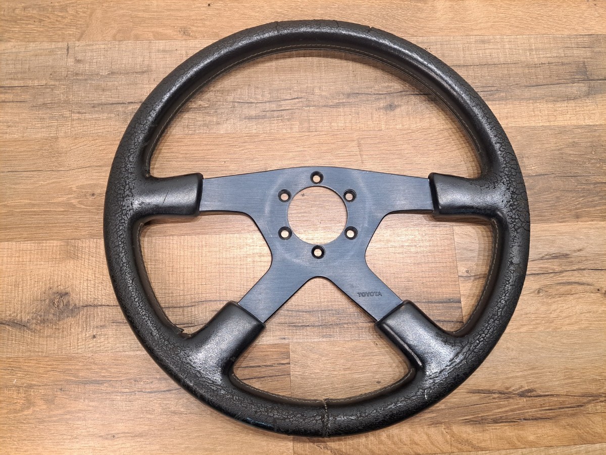 TOYOTA CELICA GT FOUR RC MOMO STEERING WHEEL ST185 Rare JDM TRD