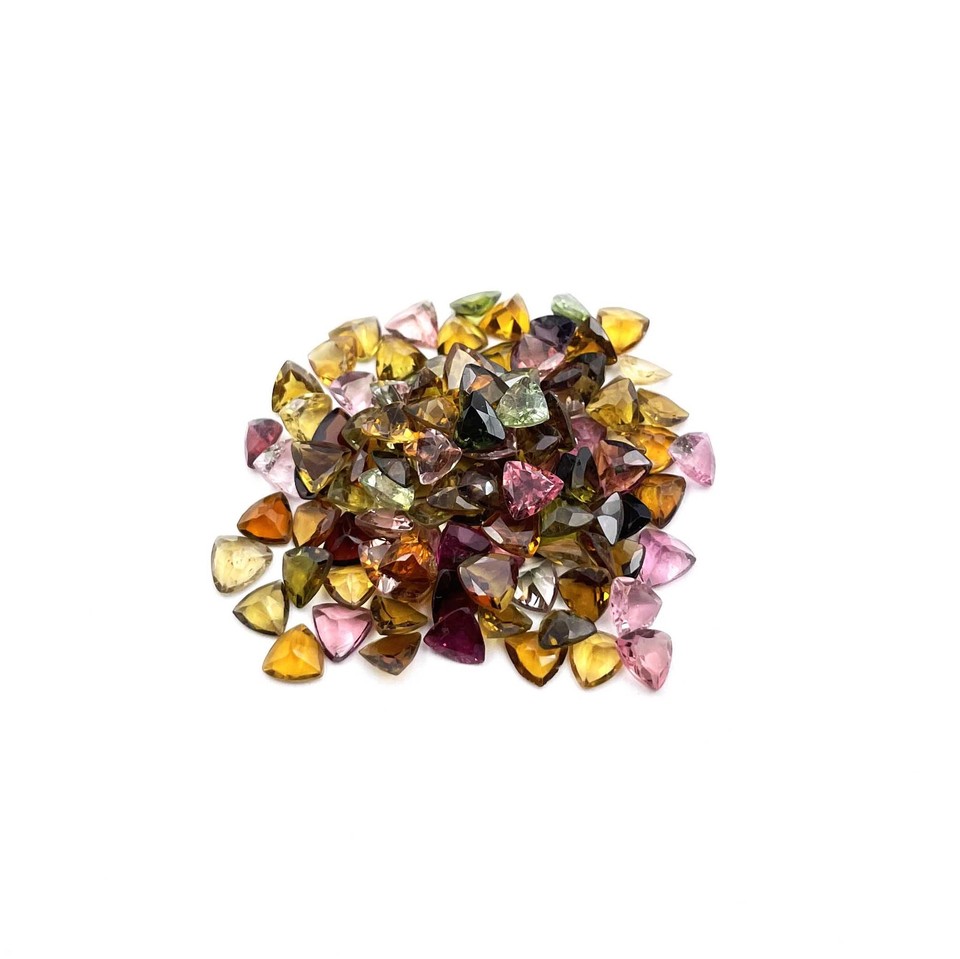 Alexandrite | Pierres fines et précieuses de A à Z avec