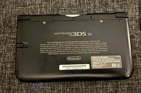 Nintendo 3DS XL Black Handheld Console with stylus and charger