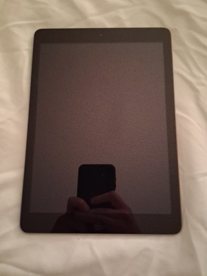Apple iPad Air 1st Generation 16GB Space Gray (Wi-Fi) - iOS 12.5.7 A1474 (16H81)