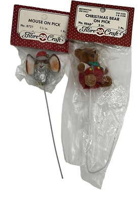 2 Vintage Fibre Craft Christmas Wire Picks Teddy Bear and Mouse Wreaths Florals