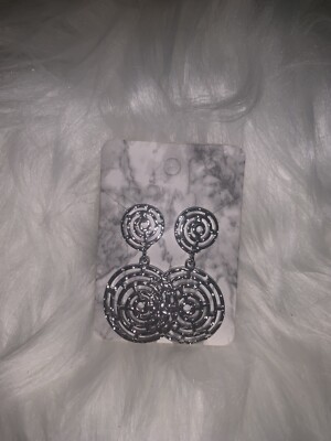 Round Dangle Flat Earrings O/S