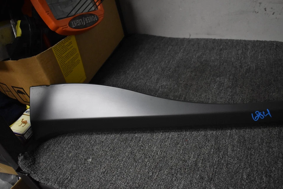 BMW I8 ALFÉIZAR DE PUERTA OEM DE FÁBRICA Foto 2 de 4