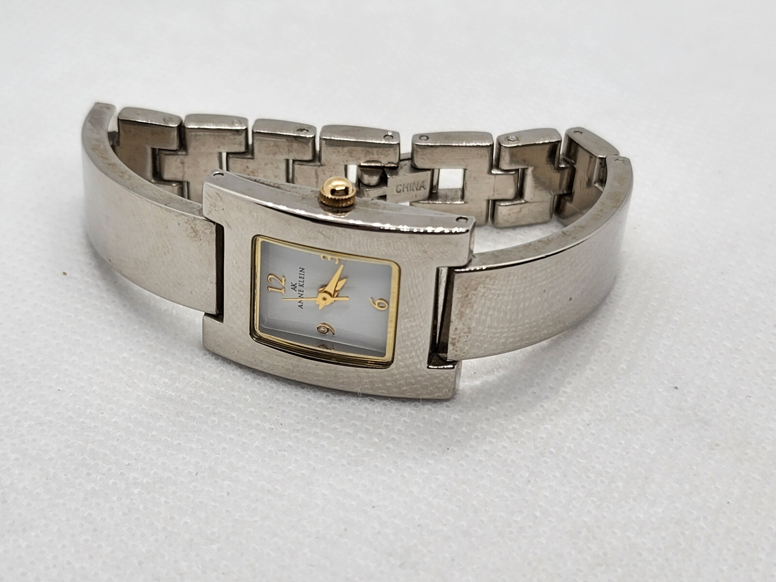 Anne Klein Ladies Watch Silver Tone Bracelet Band Y121E Quartz New