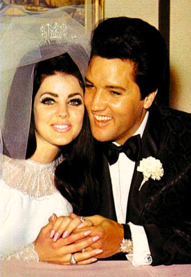 ELVIS PRESLEY & NEW WIFE PRISCILLA AFTER THEIR WEDDING Photo Magnet @ 3''x5''