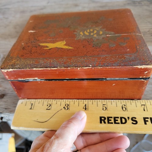 antique Asian rustic primitive Trinket crackle lacquer BOX gold jewelry As Is - Picture 13 of 15