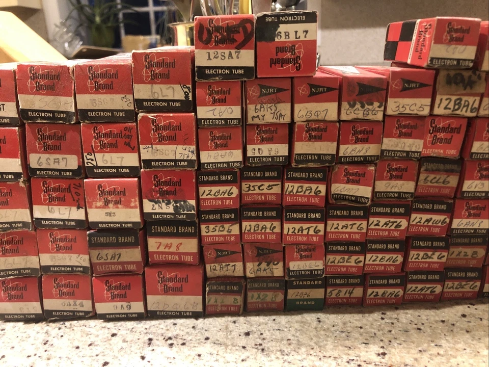 Tubos de vacío de caja NJRT (100) NOS de marca estándar para receptores y amplificadores de radio Foto 4 de 4