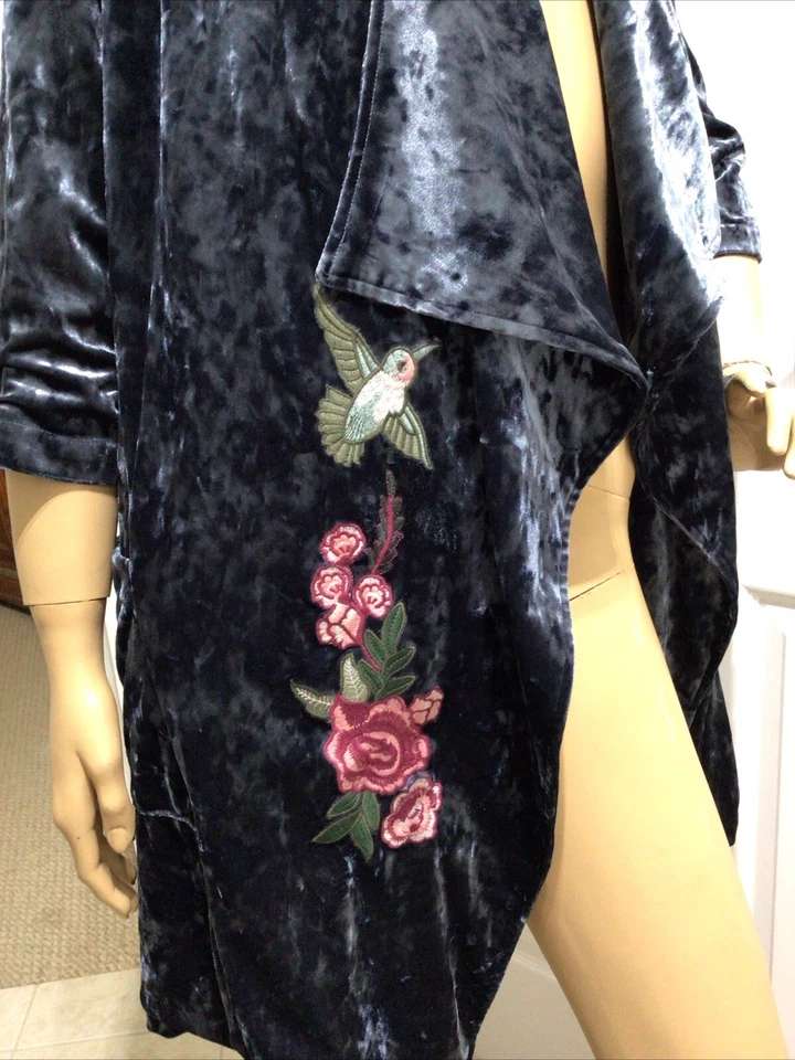 CHAQUETA PLUMERO BILLY T AZUL TERCIOPELO APLASTADO BORDADA COLIBRÍ TALLA MED Foto 4 de 4