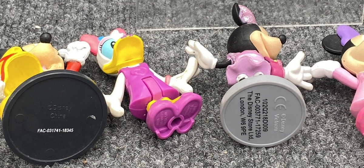 Disney Collectible Mini Figures Minnie Mickey Mouse Goofy Daisy