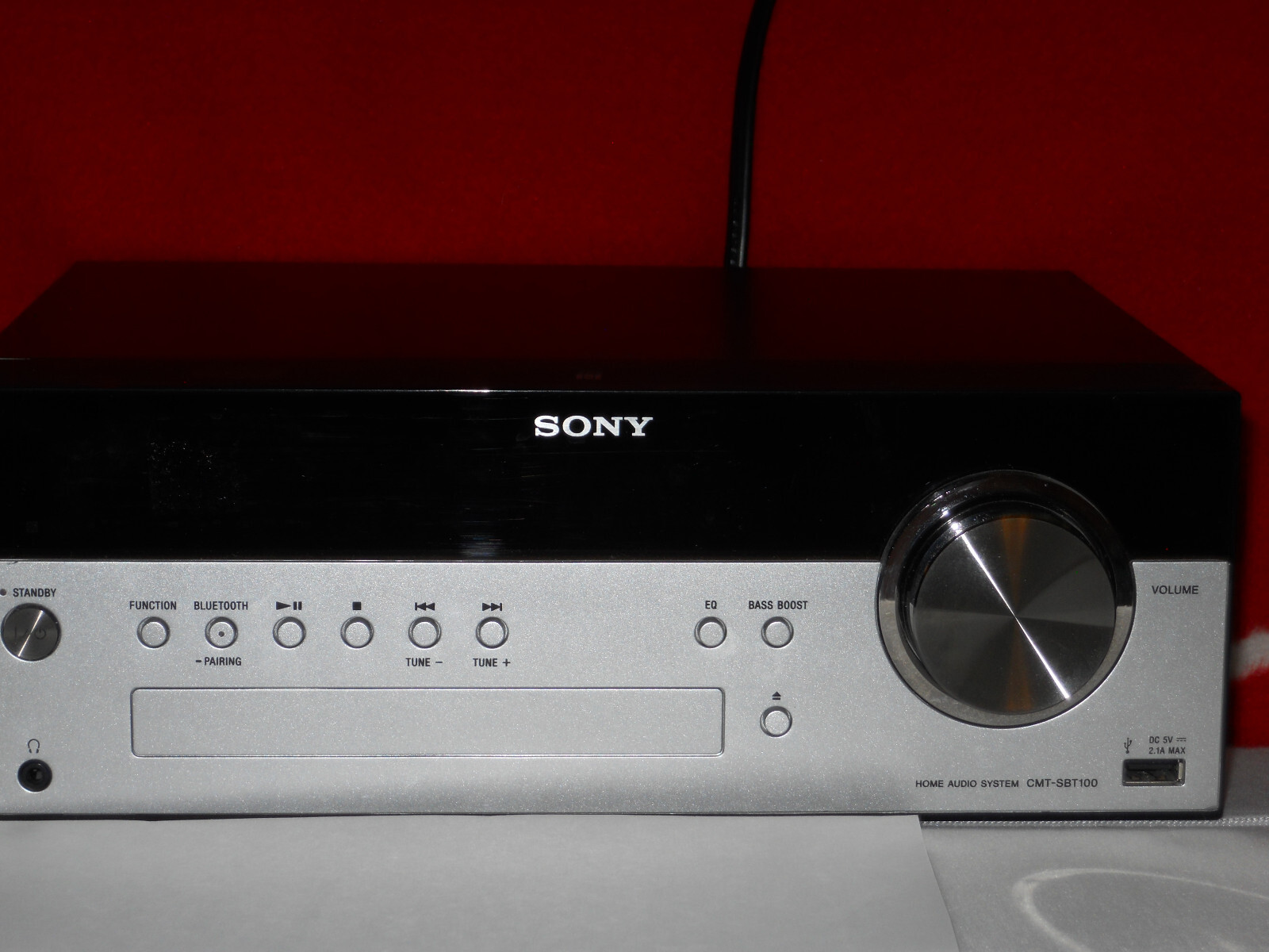 Sony CMT-SBT100 AM/FM CD Bluetooth USB HiFi Radio Stereo Sony CMT-SBT100 AM/FM CD Bluetooth USB HiFi Radio Stereo