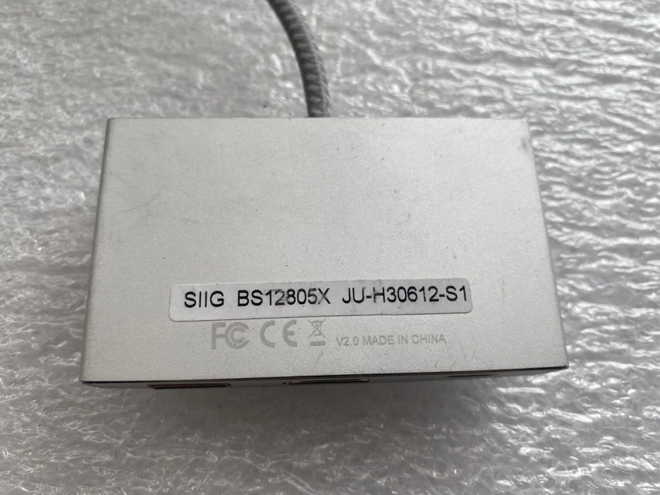 SIIG USB 3.1 Type-C Hub HDMI 3 x USB 3.1 & PD Charging 4K Ready JU-H30612-S1 - Image 4 of 4