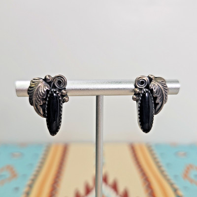 Richard Begay Navajo Sterling Silber Vintage Onyx Post Feder Blatt Ohrringe 80er