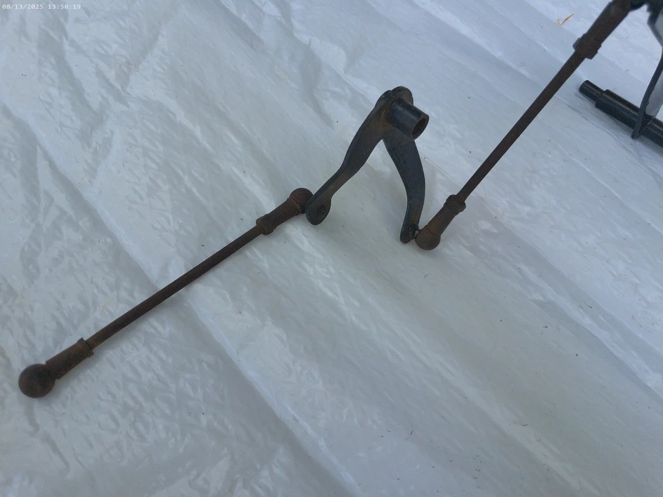 ALFA ROMEO Giulietta / Giulia Spider NORMAL Usado ACELERADOR PEDAL VINCULACIÓN Foto 3 de 4