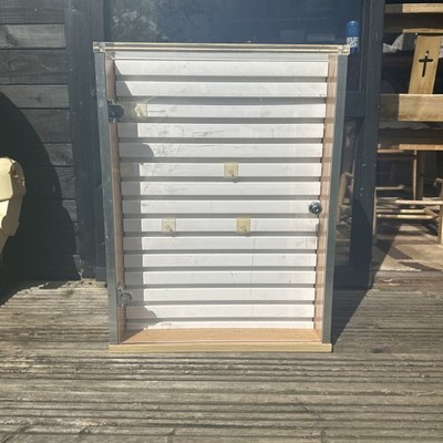 Leatherman Messervitrine