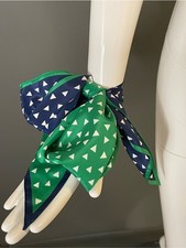 Vintage Vera Green Navy Silky Poly Scarf 7 x 60 In Excellent Cond