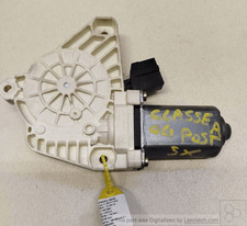 Heckscheibenmotor. Links MERCEDES-BENZ Classe B (T245) 170 NGT Mnv