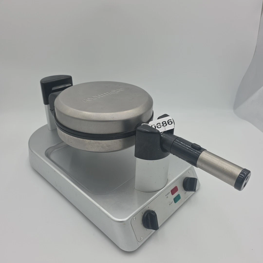 TECHNIQUE Round Nonstick Rotating Professional Belgian Waffle Maker WM900S