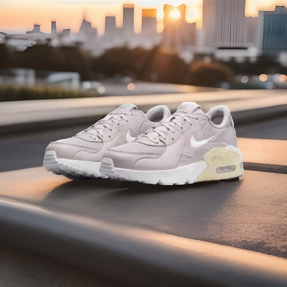 66NIKE W AIR MAX EXCEE (US7) 23.5㎝ Amazon.com | Nike Women's Low-Top Sneakers, Phantom Sail