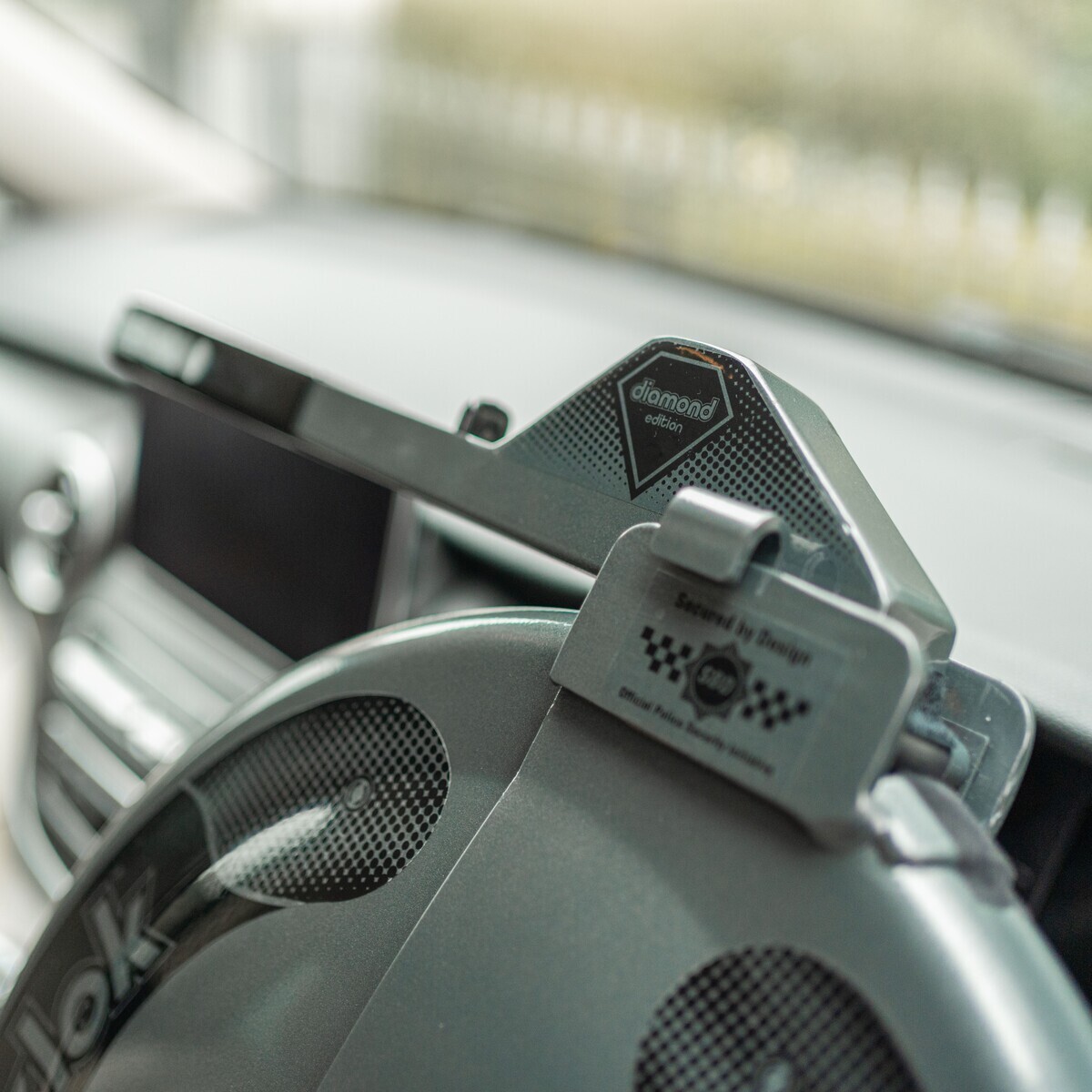 DISKLOK Diamond Edition SMALL 35-38.9cm Steering Wheel Anti Theft