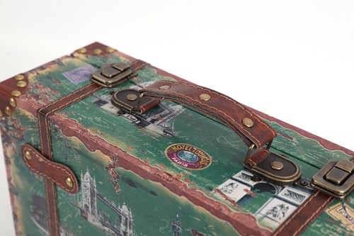 Set of 2 European Landmarks Vintage Wooden Luggage with Leather Straps and Handl - Picture 6 of 7