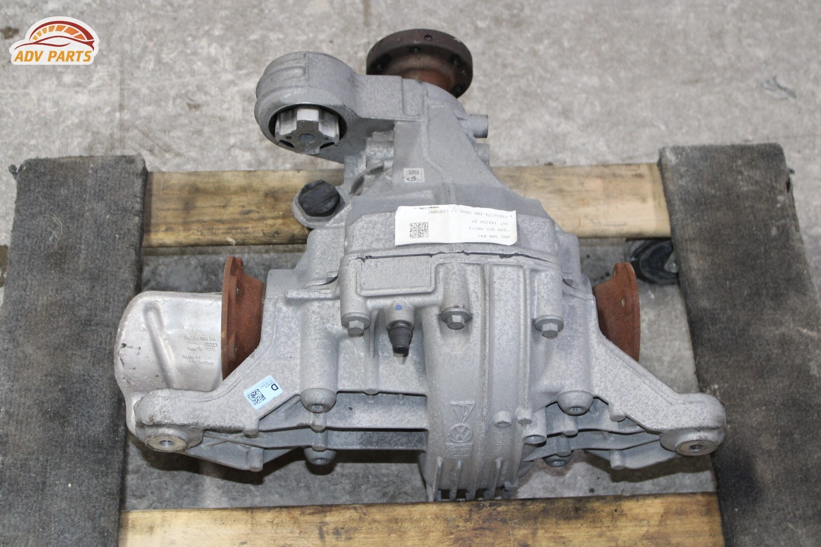 2017 - 2020 BENTLEY BENTAYGA 6.0L AWD REAR DIFFERENTIAL AXLE CARRIER OEM