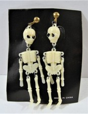 Vintage Halloween Articulating Skeleton Clip On Earrings Original Display Card