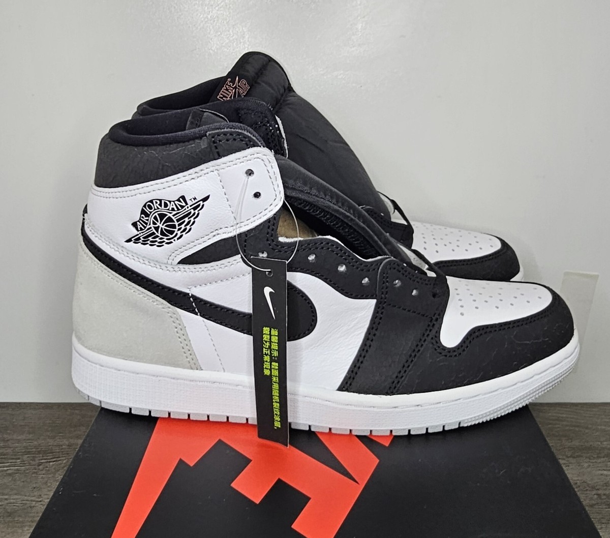 Nike Air Jordan 1 Retro High OG 'Stage Haze' Mens Size 9
