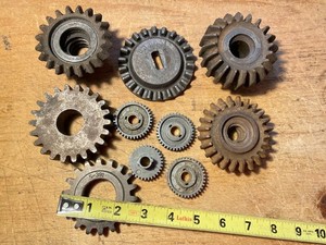 Lot of 10 Vintage Industrial Gears / Pulleys / Cogs / Sprockets Steam Punk Art