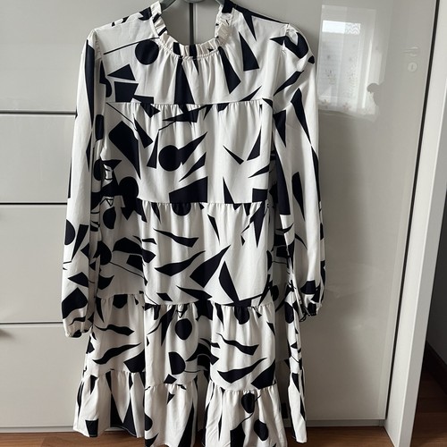 Kleid Gr. M Neu