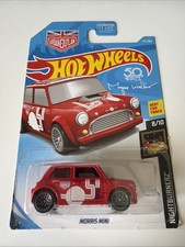 Hot Wheels Nightburnerz 8/10 Morris Mini Magnus Walker FKB01-D9C0N