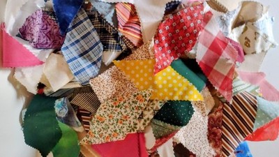 Grab bag of vtg quilt scraps most precut pieces 2+ lbs lot big pattern variety