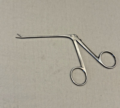V. Mueller AU6180 Alligator Forcep , Straight Serrated Tips 5-1/8'' Length ENT